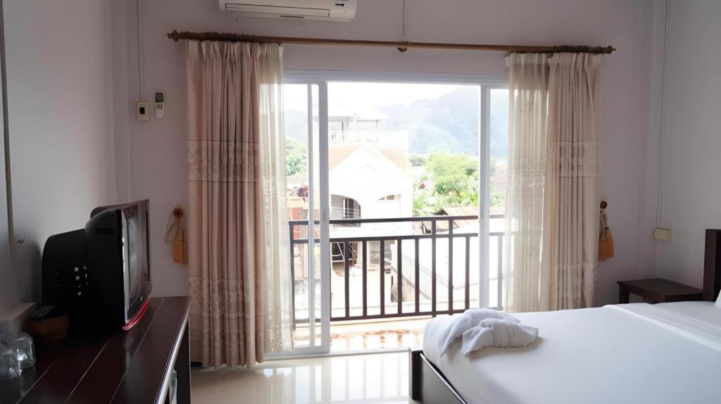 Phou Ang Kham 2 Hotel Vang Vieng Ngoại thất bức ảnh