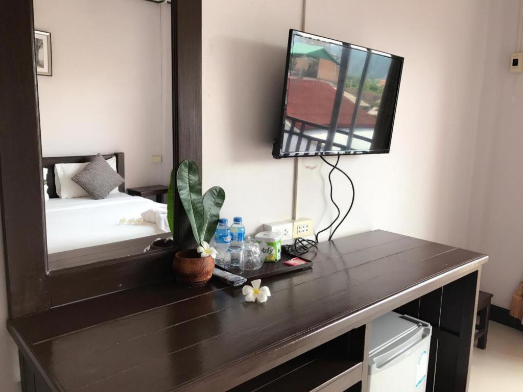 Phou Ang Kham 2 Hotel Vang Vieng Ngoại thất bức ảnh